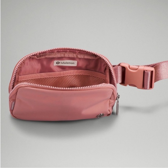 NWT Lululemon Belt Bag in Pastel Pink - Picture 2 of 6
